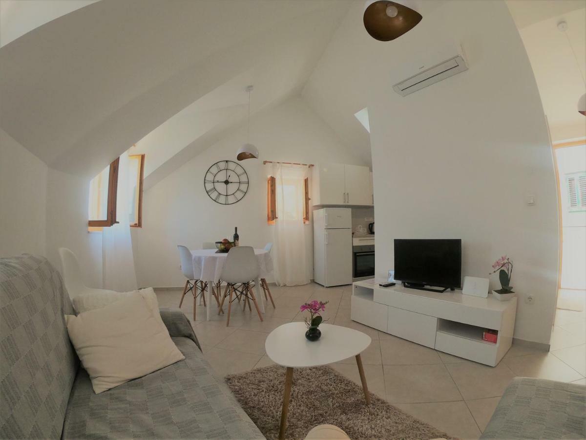 Apartment Vesna Primošten Exteriér fotografie