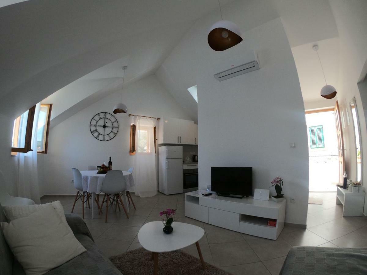 Apartment Vesna Primošten Exteriér fotografie
